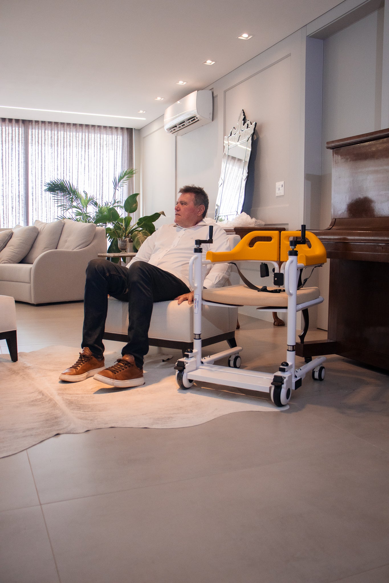 Cadeira de Transferência Multifuncional até 120kg Live Well