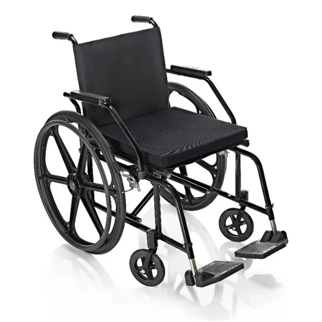 Cadeira de Rodas Pratica 44cm Pneu Maciço Prolife