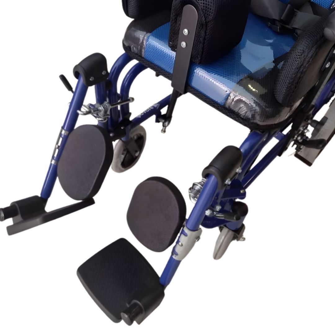 Cadeira de Rodas Infantil Coyote T em Alumínio - Loh Medical