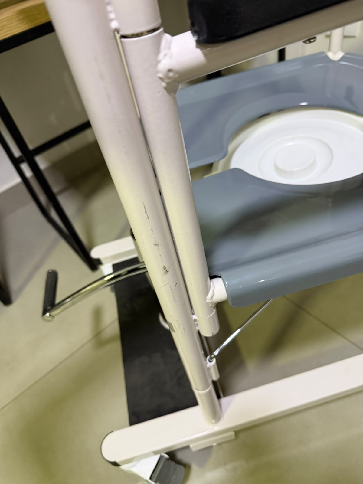 Cadeira de Transferência para Acamados até 130kg Live Well - OUTLET