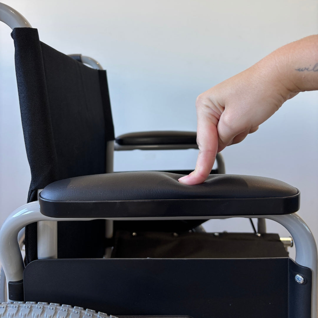 Cadeira de Rodas Coyote Aço - Loh Medical