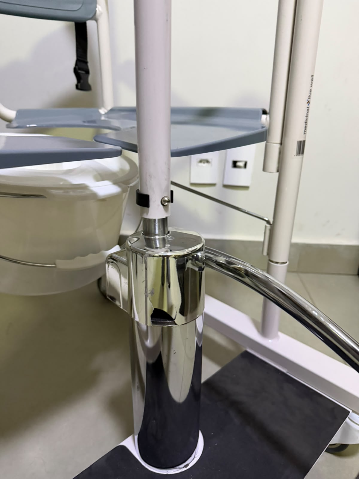 Cadeira de Transferência para Acamados até 130kg Live Well - OUTLET