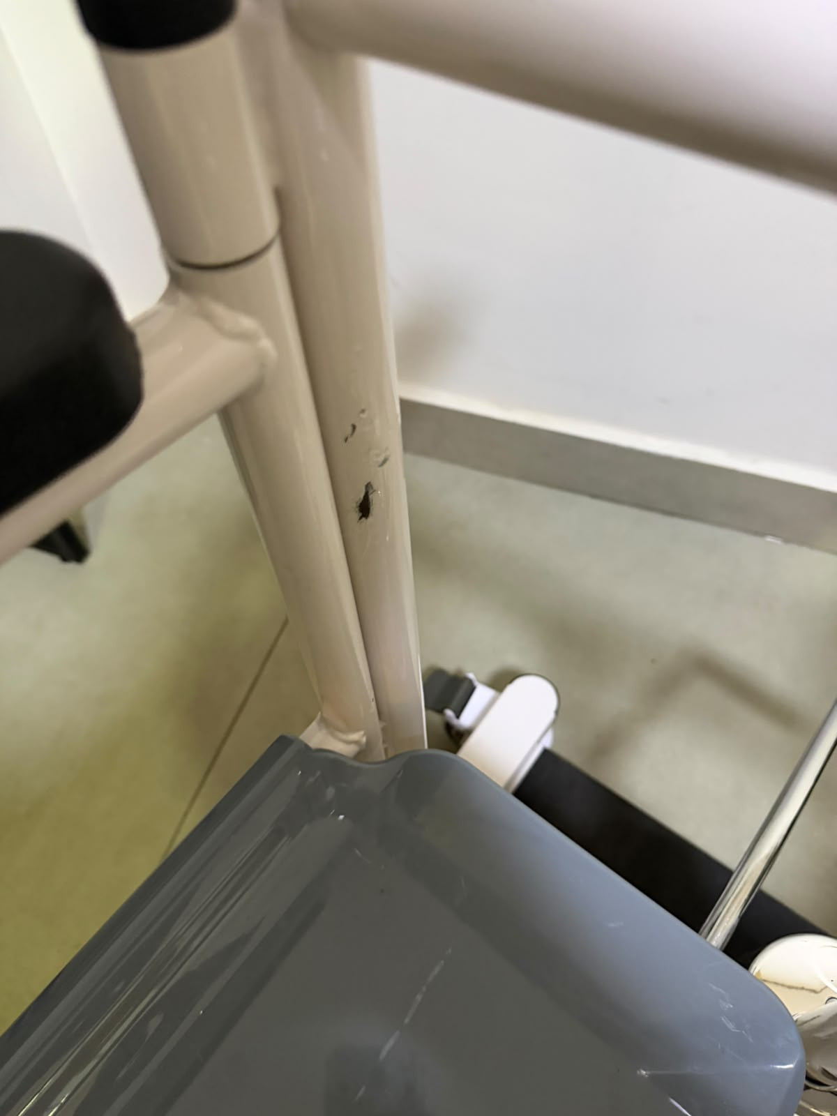 Cadeira de Transferência para Acamados até 130kg Live Well - OUTLET