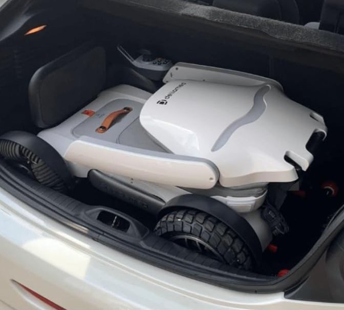 Cadeira de Rodas Motorizada Spacemed (120 kg) - Dellamed