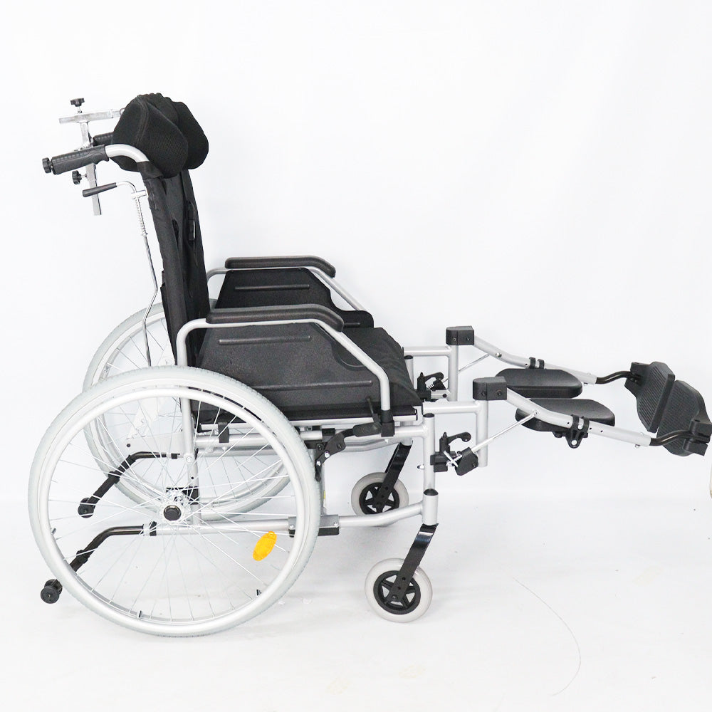 Cadeira de Rodas Tetra Reclinável com Encosto e Cinto até 130 Kg D700 - Dellamed