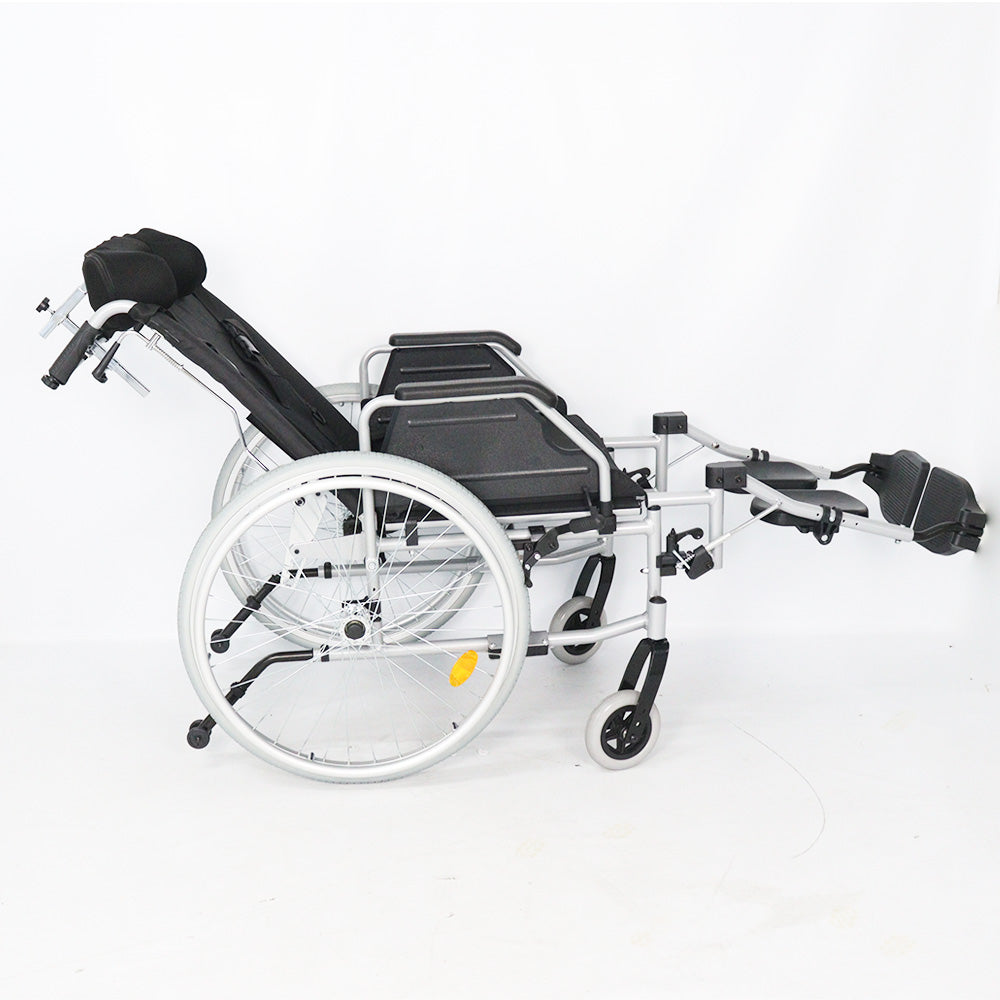 Cadeira de Rodas Tetra Reclinável com Encosto e Cinto até 130 Kg D700 - Dellamed