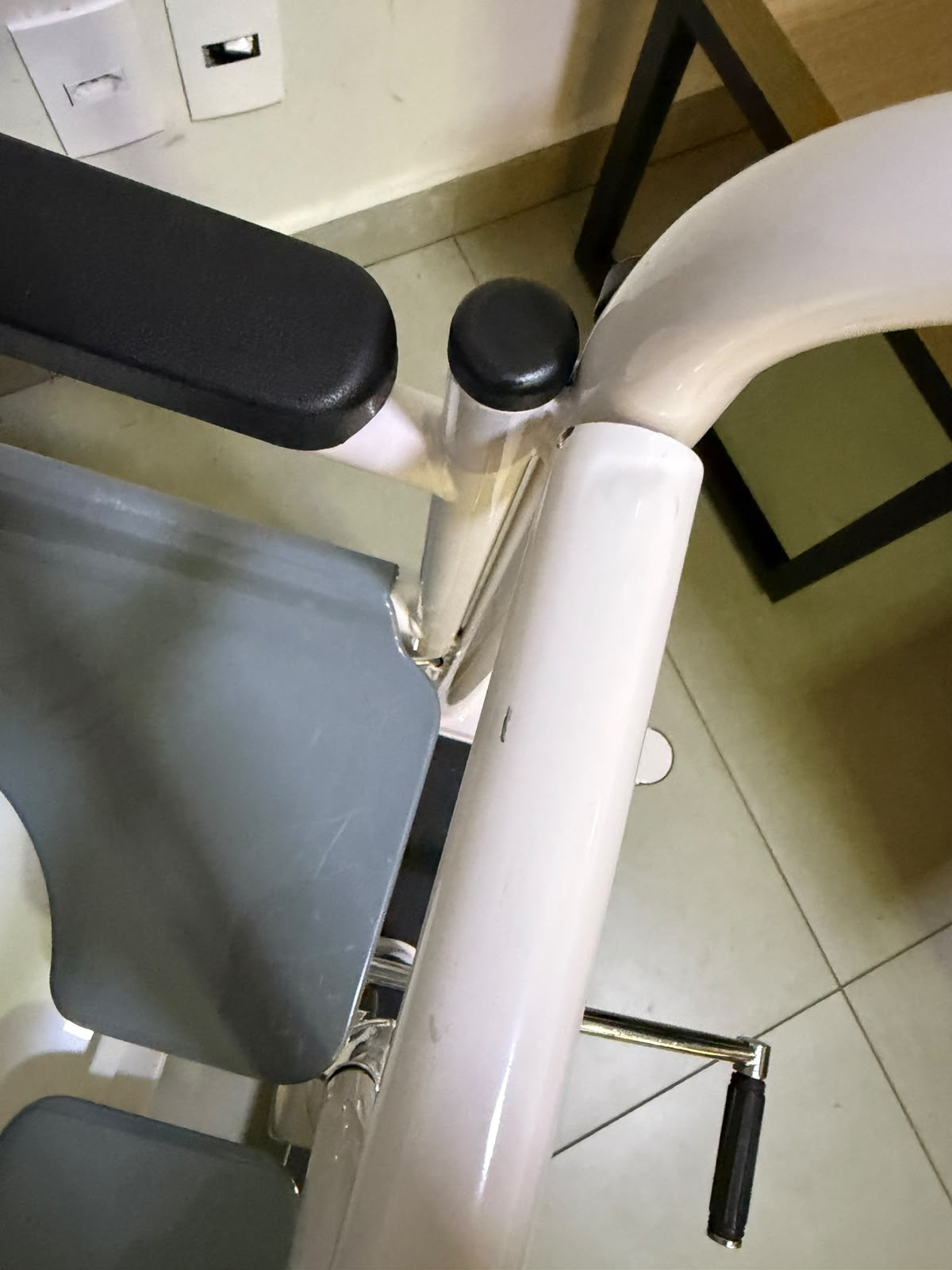 Cadeira de Transferência para Acamados até 130kg Live Well - OUTLET