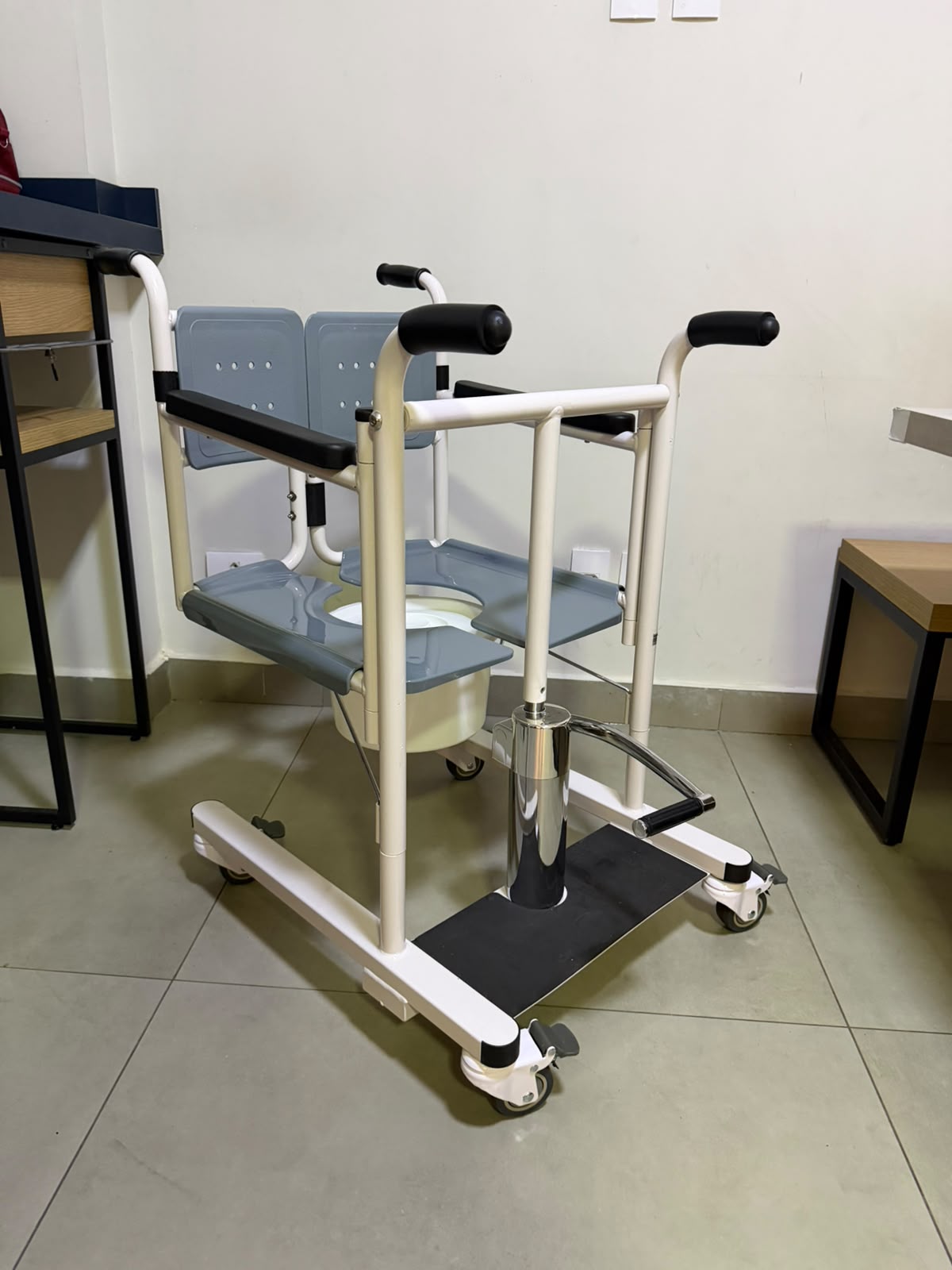 Cadeira de Transferência Hidraulica Mobil - OUTLET