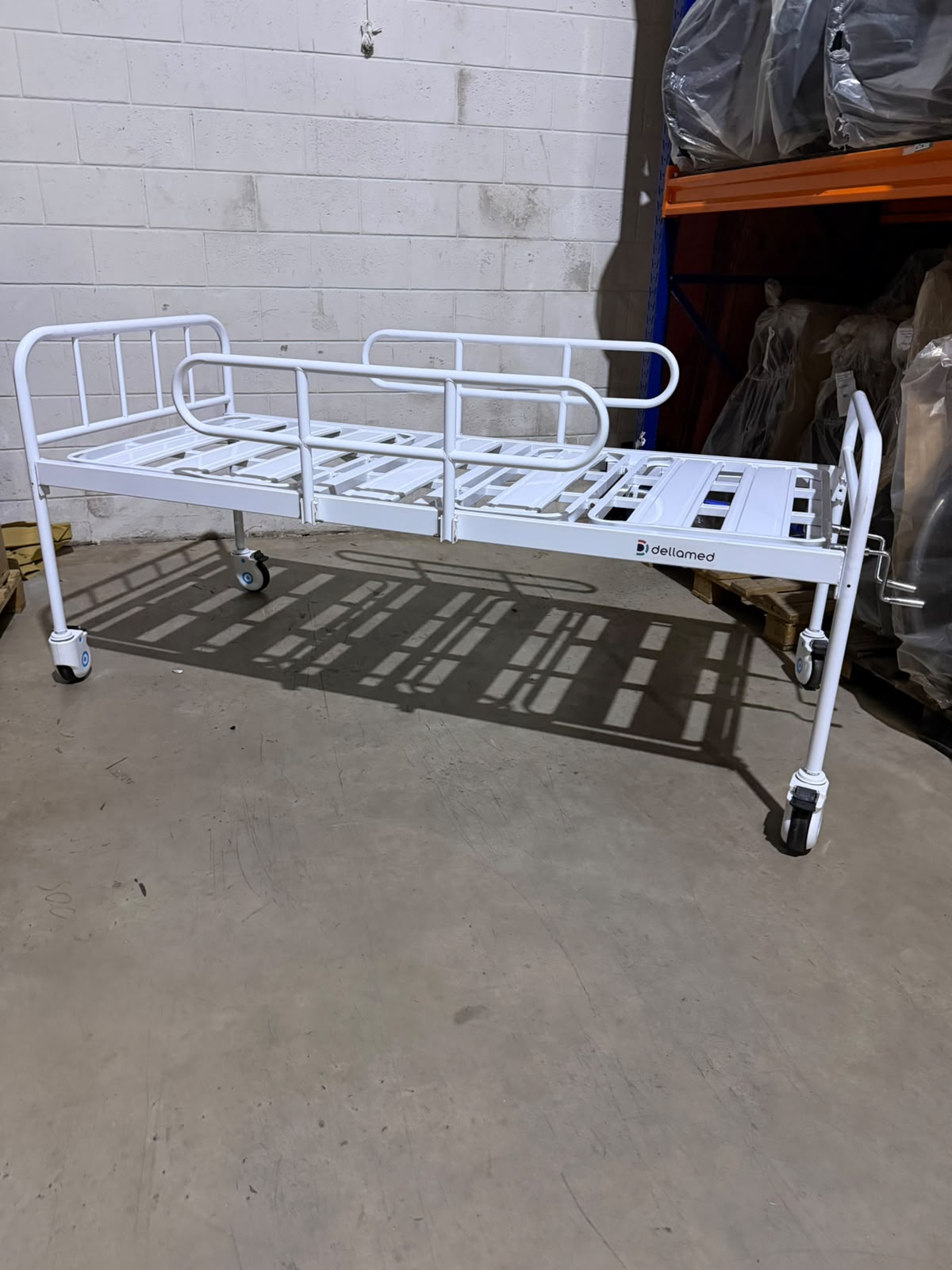 Cama Hospitalar Simples 2 Manivelas c/ Grade DX2 - Dellamed - OUTLET