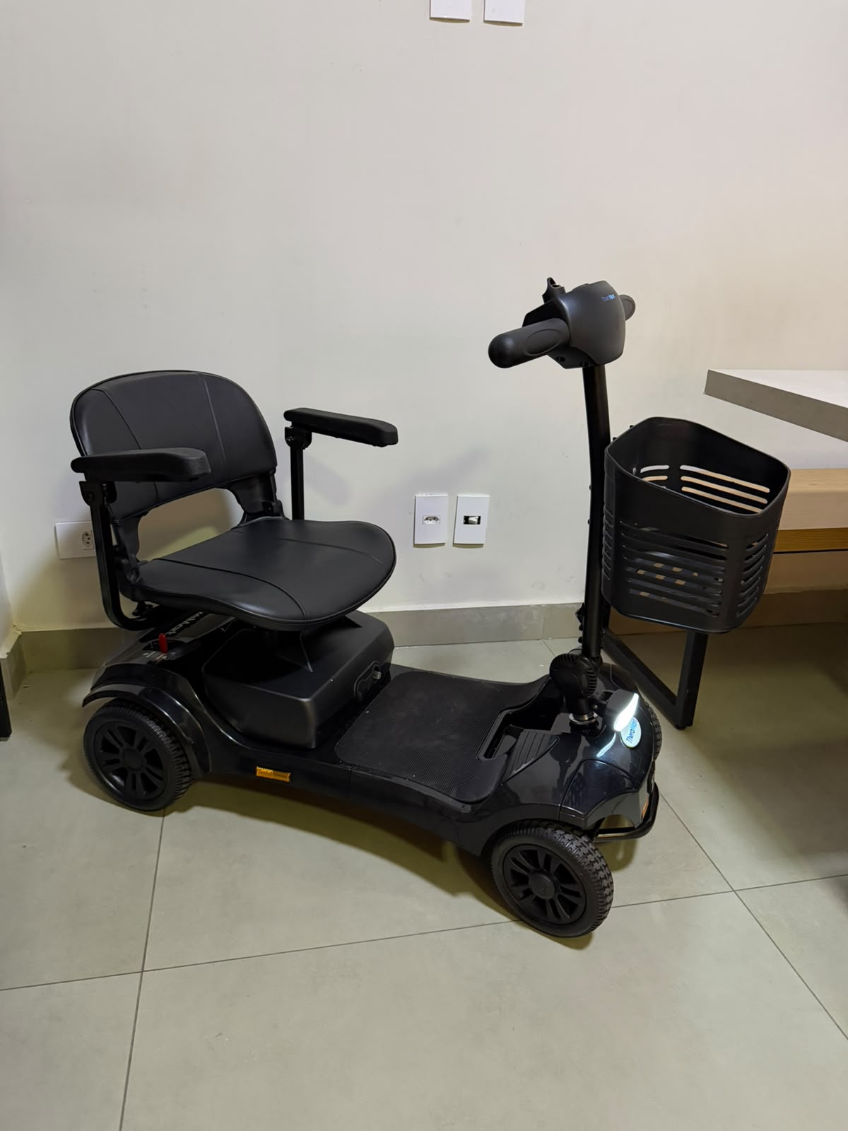 Scooter Motorizada TheraRover Plus - Theramart - Outlet