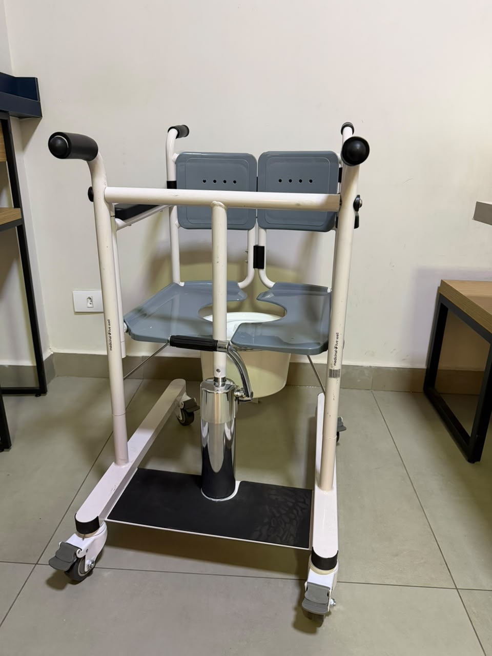 Cadeira de Transferência Hidraulica Mobil - OUTLET