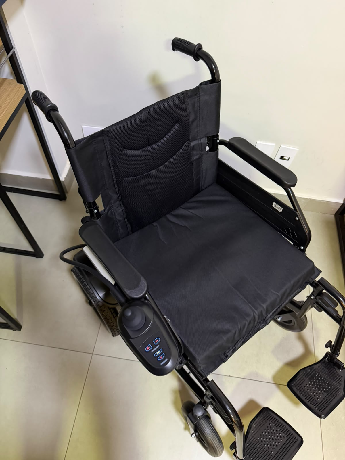 Cadeira de Rodas Motorizada D800 (120 kg)  - OUTLET