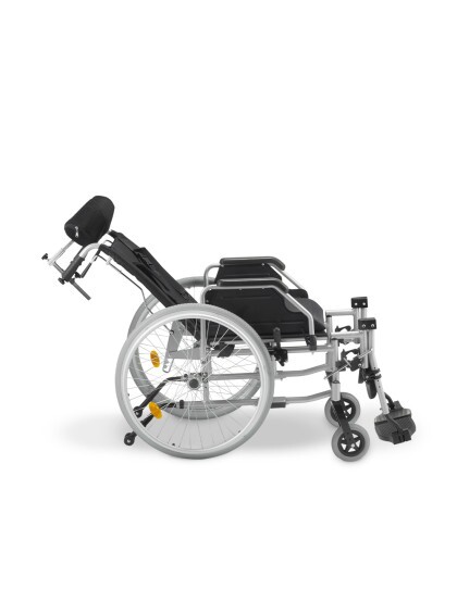 Cadeira de Rodas Tetra Reclinável com Encosto e Cinto até 130 Kg D700- 40cm - Dellamed