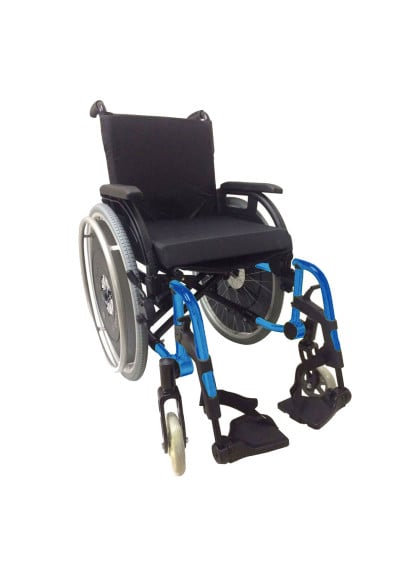 Cadeira de Rodas K3 Alumínio Pés Removíveis 44cm Azul Glacial Ortobras