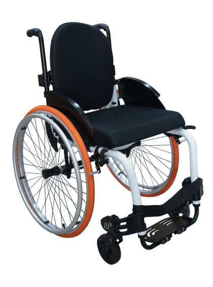 Cadeira de Rodas Monobloco M3 40cm Branco com Pneus Laranja Ortobras 