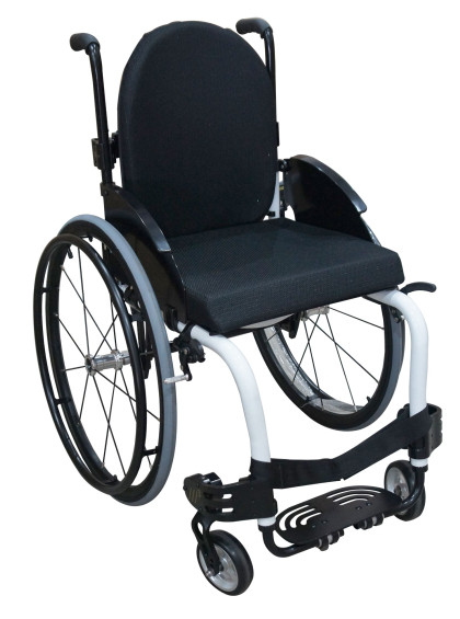 Cadeira de Rodas Monobloco M3 Premium 42cm Branco Roda Sentinell Preta Pneu Cinza Ortobras