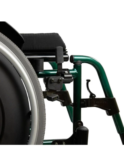Cadeira de Rodas Dobravel MA3E 40cm Verde Ortomobil