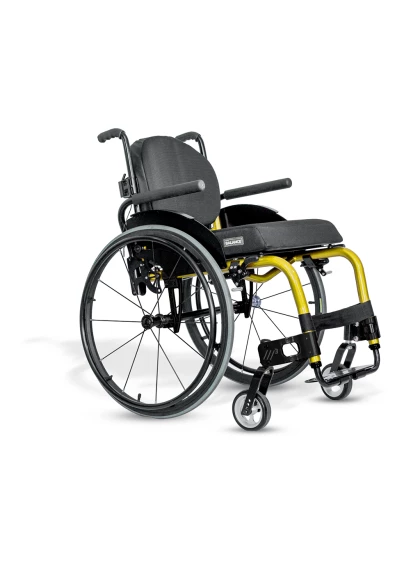 Cadeira de Rodas Monobloco M3 Premium 40cm Amarelo Flúor Roda Sentinell Preta Pneu Cinza Ortobras
