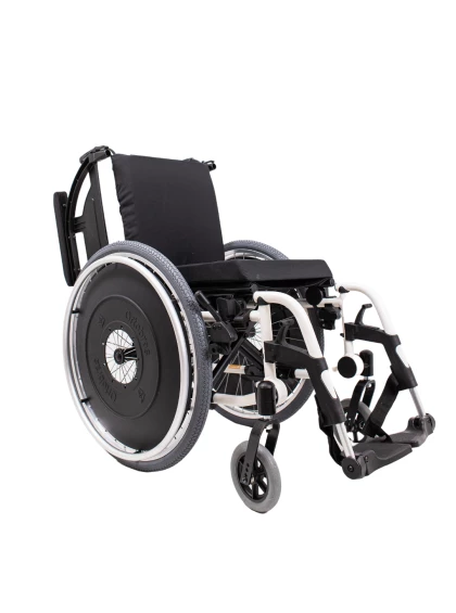 Cadeira de Rodas K3 Alumínio Pés Removíveis 46cm Branco Ortobras