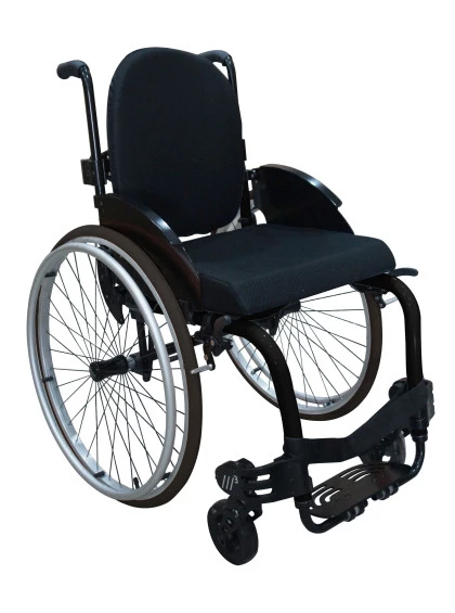 Cadeira de Rodas Monobloco M3 42cm Preto com Pneus Cinza Ortobras