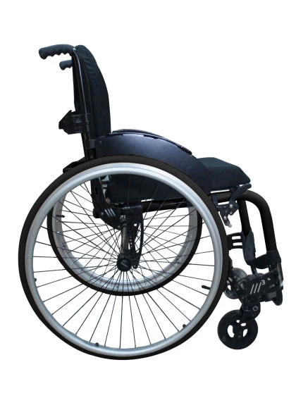 Cadeira de Rodas Monobloco M3 42cm Preto com Pneus Cinza Ortobras