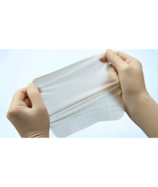 Comfeel Plus HCD Transparente Coloplast sendo esticado 