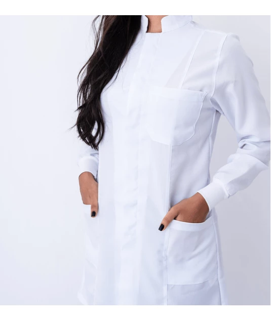 Jaleco Feminino Gabardine Botões Cobertos Gola Padre EGG Aspen