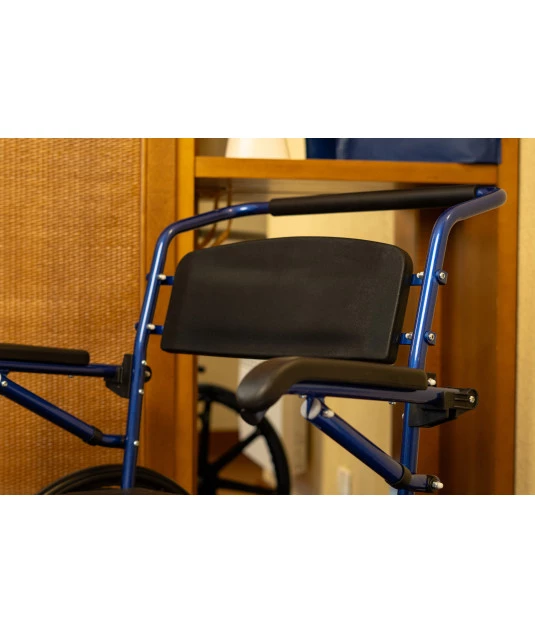 Cadeira de Banho D70 em Alumínio até 200 kg Assento 51cm - Dellamed